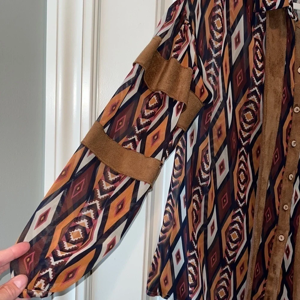 Western cowgirl button down blouse faux leather details SO Cute and unique L/ XL - Picture 2 of 11